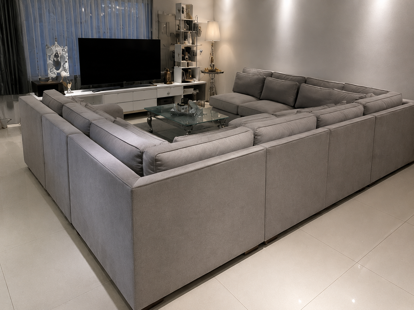 Alina 7+-seater sofa