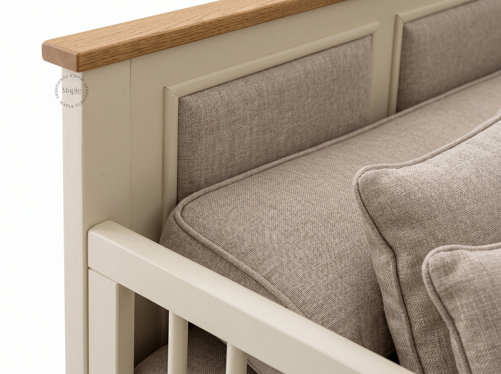 Cozy Cot Baby bed